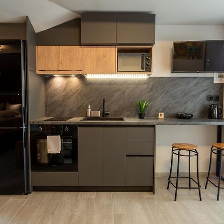 The Beehive Apartment Mytilíni Екстериор снимка