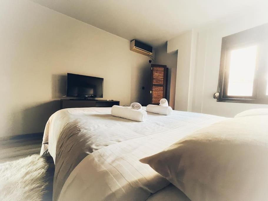 The Beehive Apartment Mytilíni Екстериор снимка