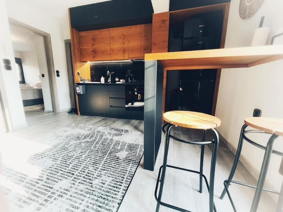 The Beehive Apartment Mytilíni Екстериор снимка