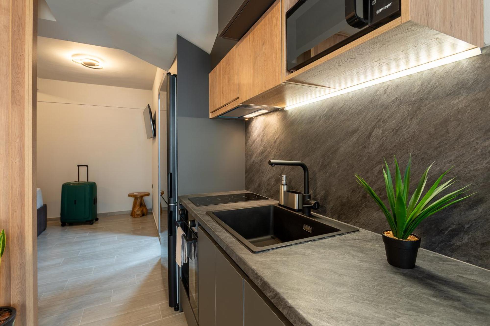 The Beehive Apartment Mytilíni Екстериор снимка
